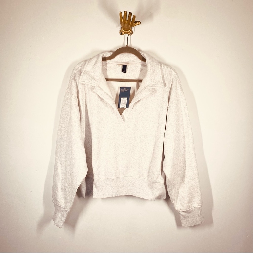NEW Universal Thread Light Ash Ivory Cropped Pullover Sweatshirt medium - Picture 2 of 9